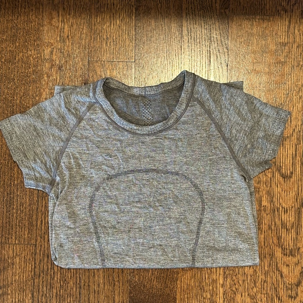 lululemon athletica grey swiftly tech. Size 6.